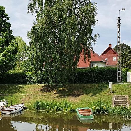 فيلا Fagreci Balatonmáriafürdő المظهر الخارجي الصورة